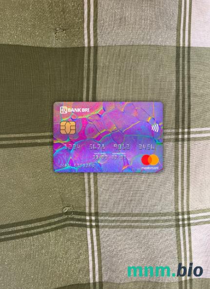 Indonesia bank Rakyat Indonesia (BRI) wygląd zdjęcia mastercard skan PSD + zdjęcie